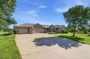 126 57th Ave NE, Willmar, MN 56201 - Photo 1