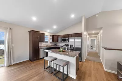 902 Emily Court NE, Montgomery, MN 56069 - Photo 7