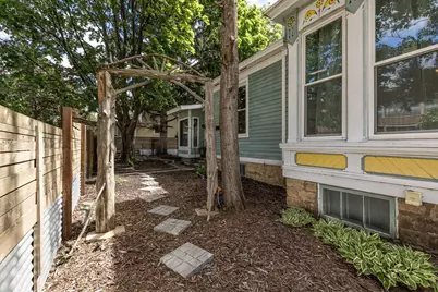 204 E Wabasha Street, Winona, MN 55987 - Photo 27