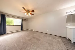 3917 Heritage Hills Dr, Bloomington, MN 55437 - Photo 11