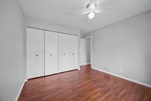 10172 Utah Ave S, Bloomington, MN 55438 - Photo 13