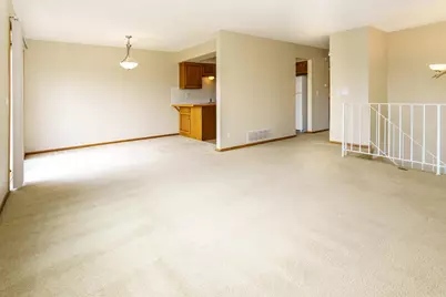 10332 Balsam Lane, Eden Prairie, MN 55347 - Photo 9