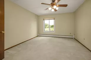 329 Geneva Ave N, Oakdale, MN 55128 - Photo 21