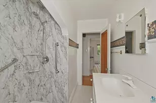 4505 W 7th St, Duluth, MN 55807 - Photo 11