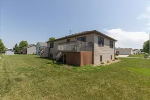 205 10th Ave SE, Kasson, MN 55944 - Photo 37