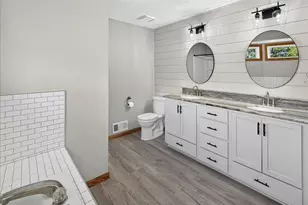 4708 Weston Hills Dr, Eagan, MN 55123 - Photo 31