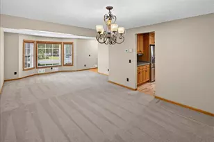 4708 Weston Hills Dr, Eagan, MN 55123 - Photo 17