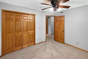 4708 Weston Hills Dr, Eagan, MN 55123 - Photo 39