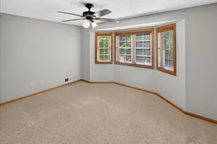 4708 Weston Hills Dr, Eagan, MN 55123 - Photo 35