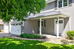 4708 Weston Hills Dr, Eagan, MN 55123 - Photo 3