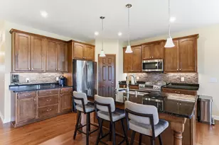 9937 Lower 8th St N, Lake Elmo, MN 55042 - Photo 15
