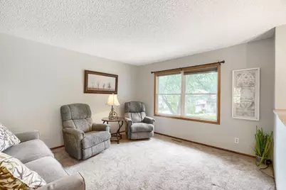 280 Glenmar Avenue, Mahtomedi, MN 55115 - Photo 7