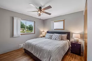 2134 Shale Ln, Eagan, MN 55122 - Photo 7