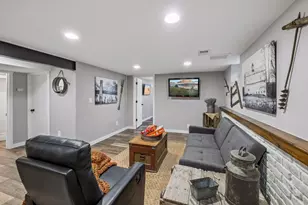 2134 Shale Ln, Eagan, MN 55122 - Photo 13