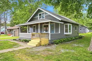538 N Pearl St, River Falls, WI 54022 - Photo 1