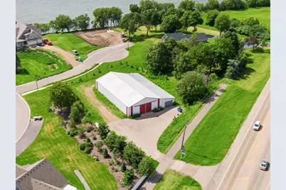 7860 Laketown Parkway, Waconia, MN 55387 - Photo 1
