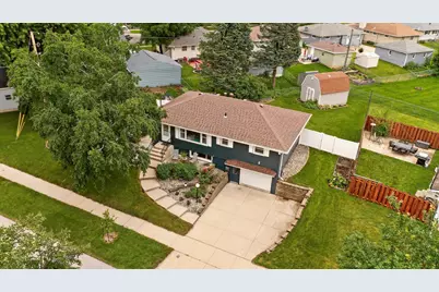 1810 25th Avenue NW, Rochester, MN 55901 - Photo 31