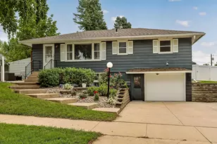 1810 25th Ave NW, Rochester, MN 55901 - Photo 1