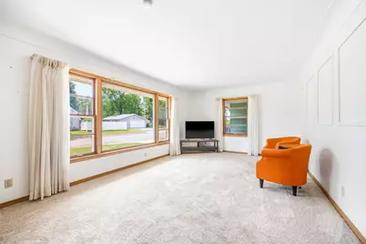 123 Searle Street NE, Sauk Rapids, MN 56379 - Photo 3