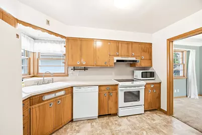 123 Searle Street NE, Sauk Rapids, MN 56379 - Photo 9