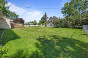 421 W Ash St, Saint Joseph, MN 56374 - Photo 33