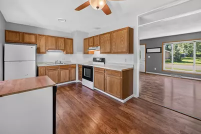 421 W Ash Street, Saint Joseph, MN 56374 - Photo 9