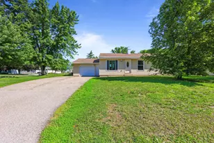 421 W Ash St, Saint Joseph, MN 56374 - Photo 3