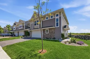 5237 Trotter Trl, Victoria, MN 55386 - Photo 3