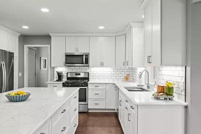 1801 Valley Ridge Trail S, Chanhassen, MN 55317 - Photo 21
