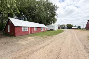 15236 King Ave, Wilmont, MN 56185 - Photo 5