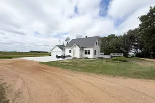 15236 King Ave, Wilmont, MN 56185 - Photo 9