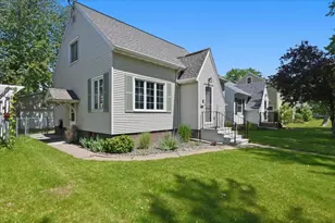 915 N 22nd St, Superior, WI 54880 - Photo 23