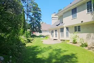 8982 Hunters Trail, Woodbury, MN 55125 - Photo 39