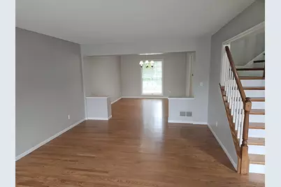 8982 Hunters Trail, Woodbury, MN 55125 - Photo 5