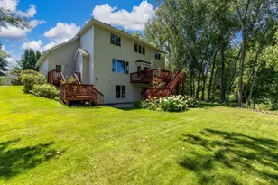 10362 Waterfront Dr, Woodbury, MN 55129 - Photo 45