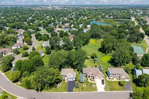 10362 Waterfront Dr, Woodbury, MN 55129 - Photo 53