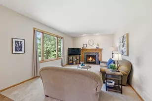 10362 Waterfront Dr, Woodbury, MN 55129 - Photo 19