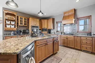 6751 30th Avenue, Eau Claire, WI 54703 - Photo 9