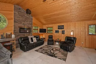 2751 E Milchesky Rd, Foxboro, WI 54836 - Photo 9
