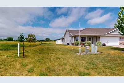 1987 Paradise Road, Albert Lea, MN 56007 - Photo 17