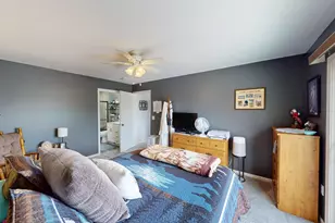 1987 Paradise Road, Albert Lea, MN 56007 - Photo 9