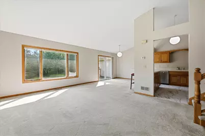 5758 Heather Ridge Drive, North Saint Paul, MN 55126 - Photo 7