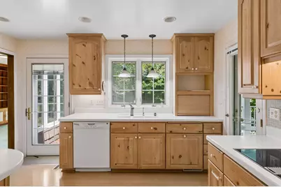 3935 Joppa Avenue S, Saint Louis Park, MN 55416 - Photo 13