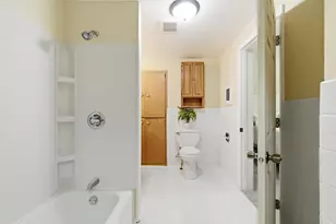 256 Rose Ave W, Saint Paul, MN 55117 - Photo 15