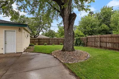 1913 Independence Avenue N, Golden Valley, MN 55427 - Photo 35