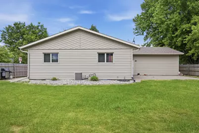 3950 15th Street S, Fargo, ND 58104 - Photo 9