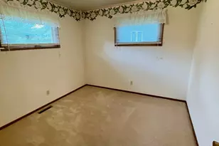 1006 10th St SW, Wadena, MN 56482 - Photo 33