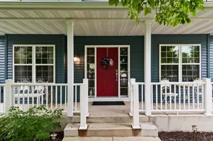1045 Breezy Ct, Waconia, MN 55387 - Photo 3