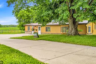 41806 Davenport St NE, Braham, MN 55006 - Photo 5