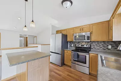 5232 Kingsbury Place NW, Rochester, MN 55901 - Photo 5
